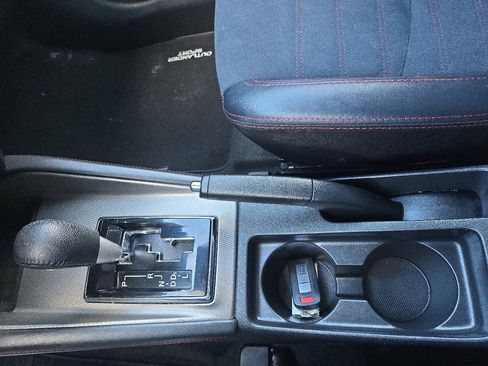 Used 2024 Mitsubishi Outlander Sport SE image 21