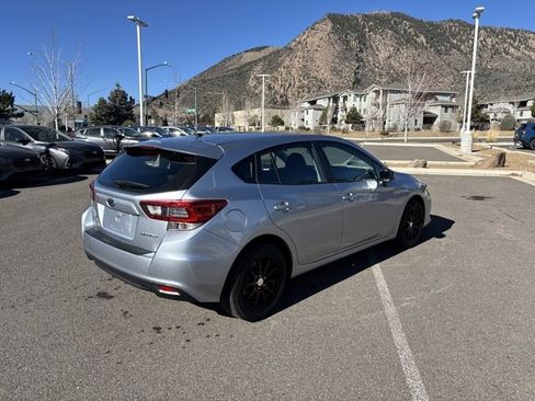 Used 2022 Subaru Impreza 2.0i image 3