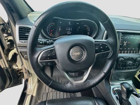 Used 2018 Jeep Grand Cherokee Limited w/ Luxury Group II AWD/4WD image 16