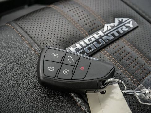 Certified 2025 Chevrolet Silverado 2500 High Country w/ High Country Premium Package image 41