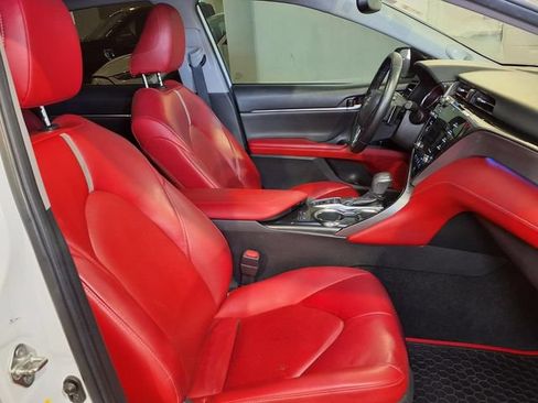 Used 2019 Toyota Camry XSE w/ Driver Assist Package FWD image 28