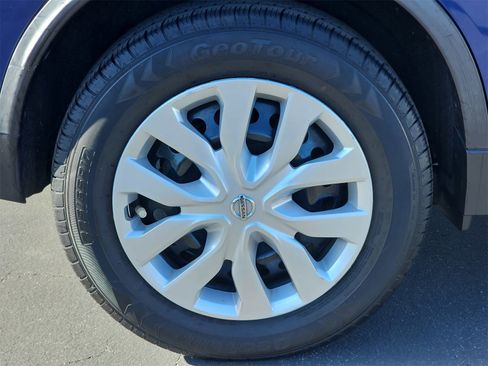 Used 2020 Nissan Rogue S image 34