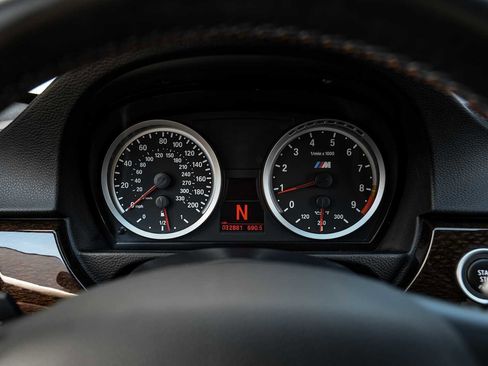 Used 2011 BMW M3 Coupe image 17