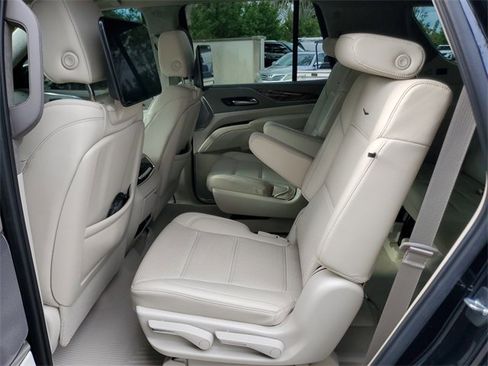 Certified 2021 Cadillac Escalade Premium Luxury Platinum image 12