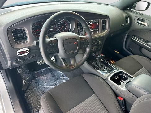 Used 2023 Dodge Charger Scat Pack w/ Navigation & Travel Group RWD image 9