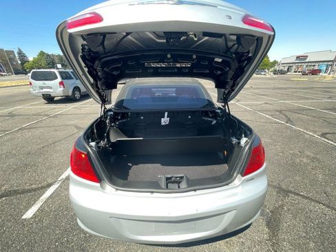 Used 2010 Chrysler Sebring Touring image 21