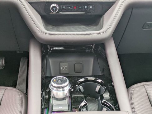 New 2026 Ford Explorer Platinum image 23