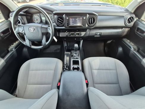 Used 2017 Toyota Tacoma SR RWD image 15