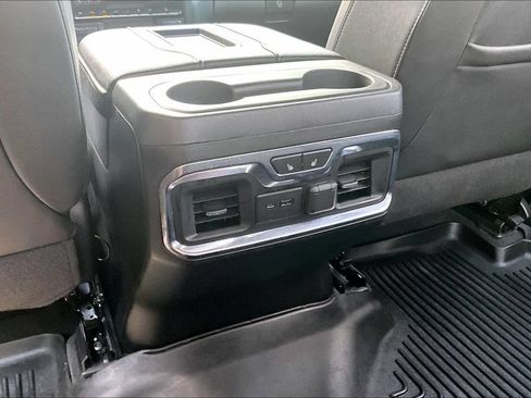Used 2021 GMC Sierra 1500 AT4 w/ AT4 Value Package AWD/4WD image 11