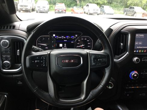 Used 2021 GMC Sierra 2500 AT4 w/ AT4 Premium Plus Package AWD/4WD image 24