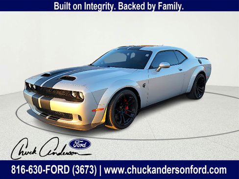 Used 2022 Dodge Challenger SRT Hellcat image 2