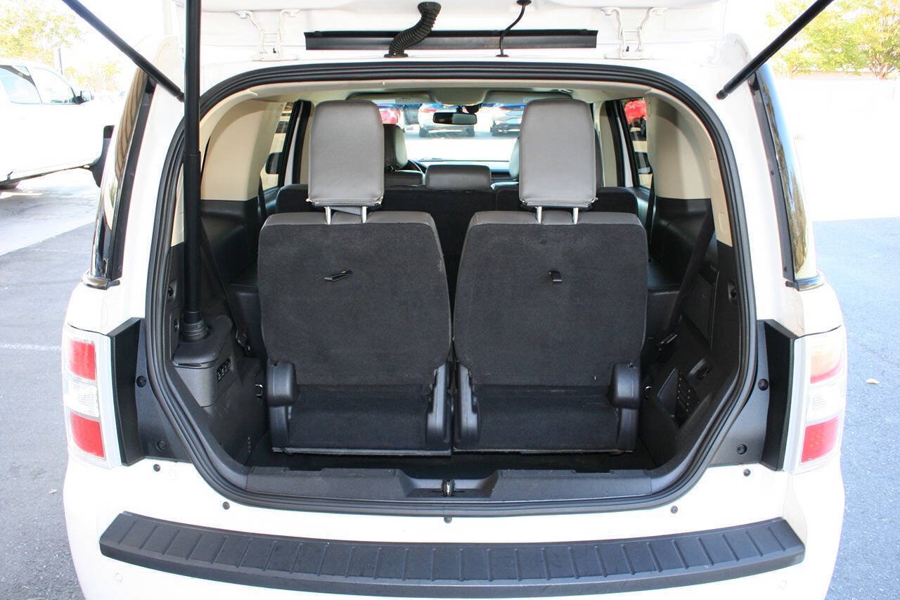 Used 2016 Ford Flex Limited w/ Equipment Group 301A FWD image 24