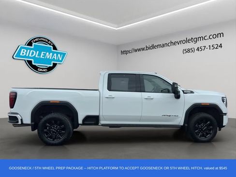 Used 2024 GMC Sierra 2500 AT4 w/ AT4 Premium Plus Package AWD/4WD image 9
