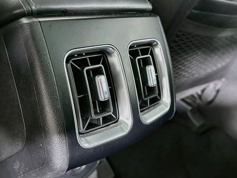 Used 2023 Kia Sorento S w/ Panoramic Sunroof Package AWD/4WD image 29