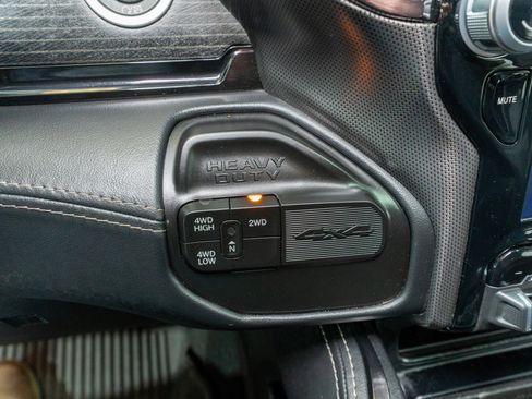 Used 2024 RAM 3500 Limited image 29