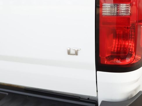 Used 2017 Chevrolet Colorado LT w/ LT Convenience Package image 32