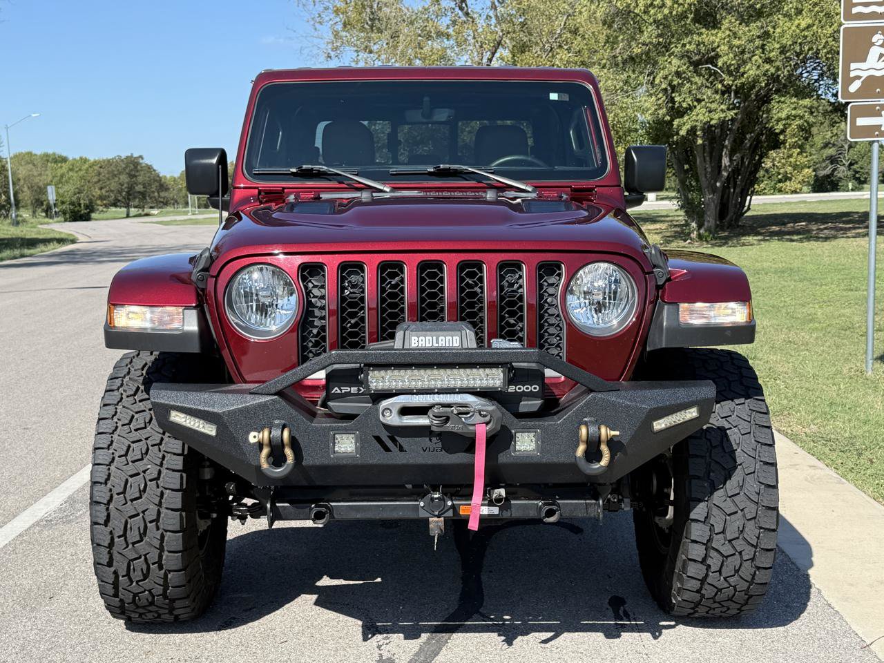 Used 2022 Jeep Gladiator Rubicon w/ Cold Weather Group AWD/4WD image 3