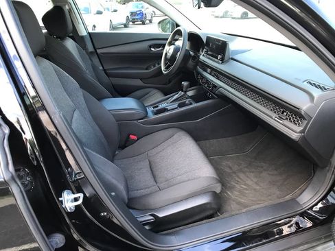 Certified 2023 Honda Accord LX image 24