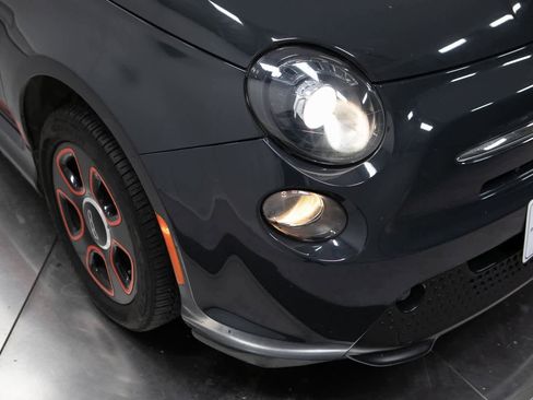 Used 2018 FIAT 500 e w/ Esport Package image 11
