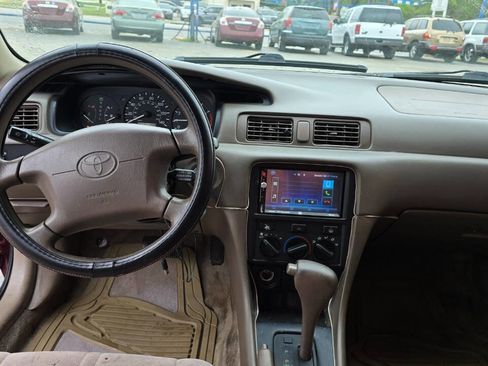 Used 2001 Toyota Camry LE image 9