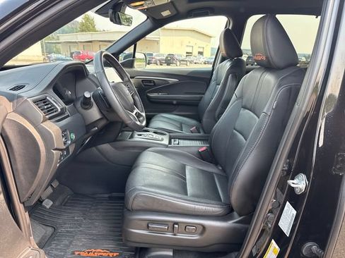 Used 2023 Honda Passport TrailSport image 16