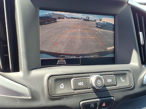 Used 2023 GMC Terrain SLE w/ Driver Convenience Package FWD image 13