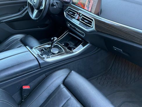 Used 2019 BMW X5 xDrive40i w/ M Sport Package AWD/4WD image 19