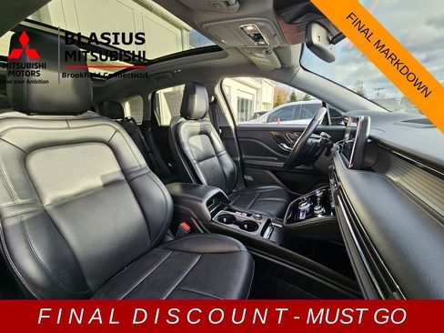 Used 2022 Lincoln Corsair AWD w/ Premium Package image 14