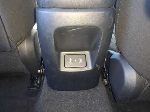 Used 2025 Hyundai Elantra Sport image 13