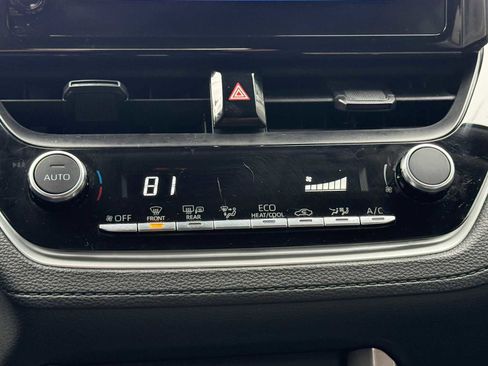 Certified 2024 Toyota Corolla Cross LE image 22