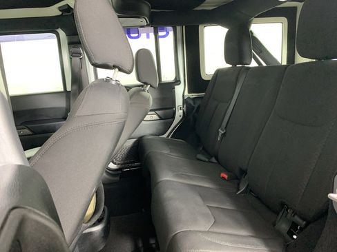 Used 2017 Jeep Wrangler Unlimited Sport w/ Connectivity Group image 29