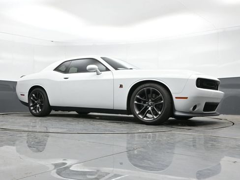 Used 2021 Dodge Challenger R/T Scat Pack RWD image 45