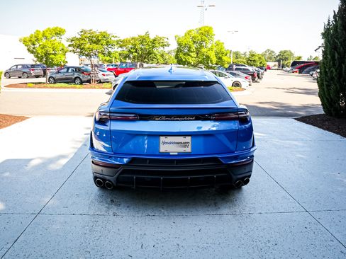 Used 2024 Lamborghini Urus S AWD/4WD image 9