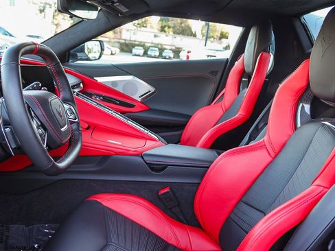 Used 2023 Chevrolet Corvette Stingray Premium Conv w/ Z51 Performance Package image 16