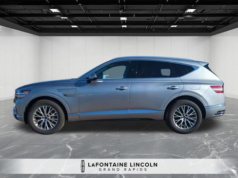 Used 2025 Genesis GV80 2.5T Standard AWD/4WD image 2