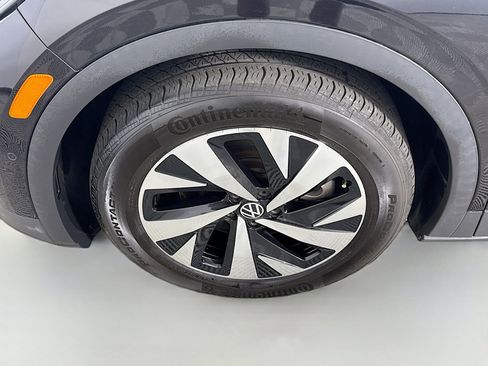Used 2023 Volkswagen ID.4 Pro image 38