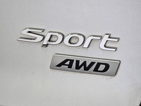 Used 2018 Hyundai Santa Fe Sport w/ 2.4L Value Package 02 AWD/4WD image 15