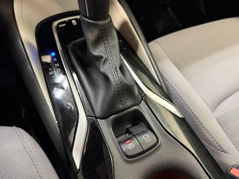 Used 2020 Toyota Corolla SE FWD image 25