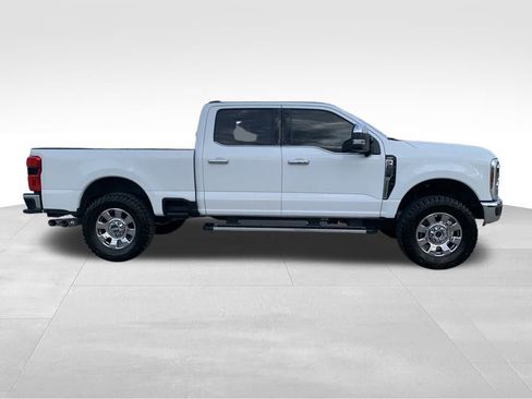 Used 2024 Ford F250 Lariat w/ Chrome Package image 8
