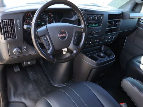 Used 2023 GMC Savana 3500 w/ Power Convenience Package image 11