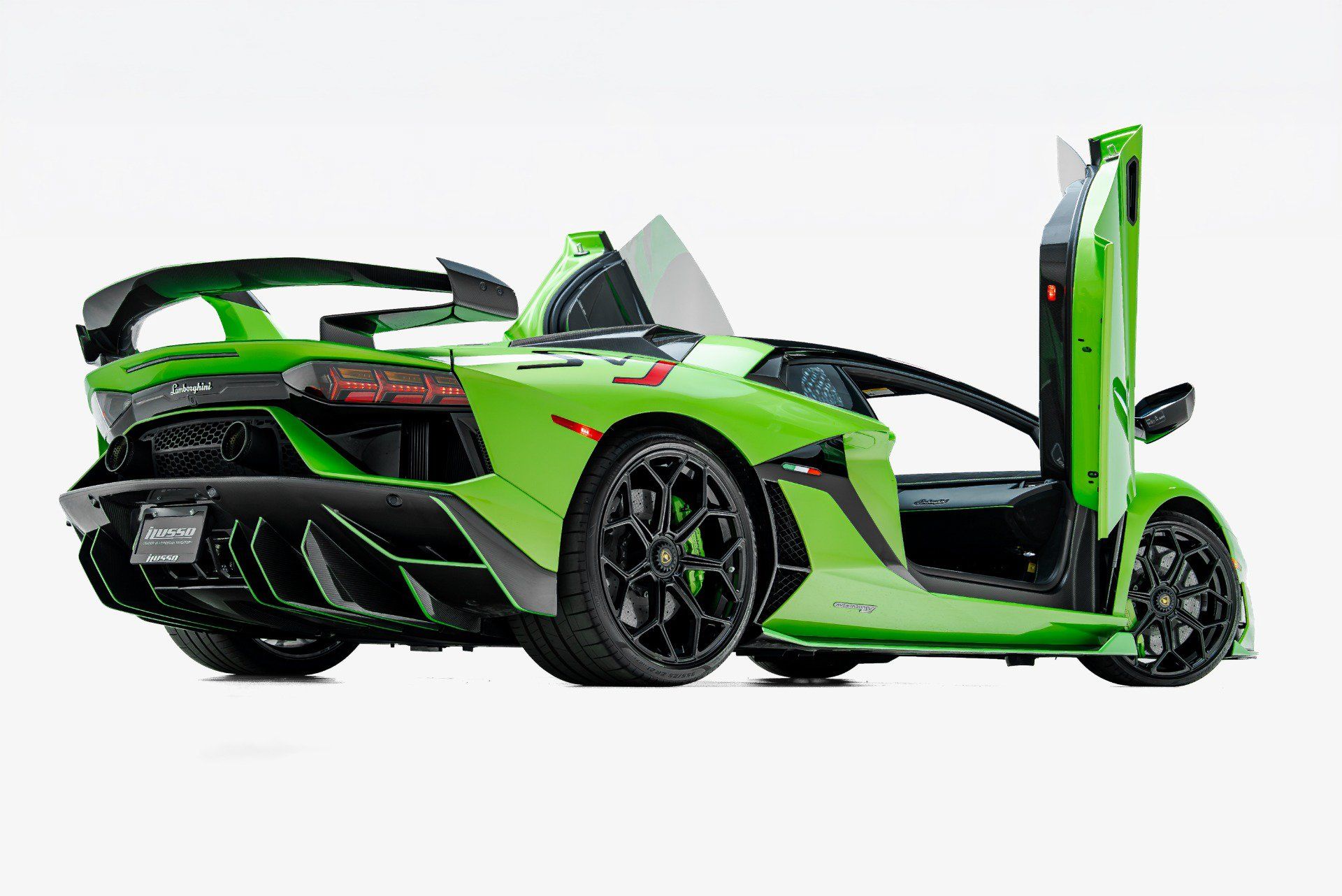 Used 2019 Lamborghini Aventador SVJ AWD/4WD image 23