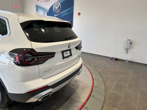 Used 2023 BMW X3 xDrive30i w/ Premium Package image 5