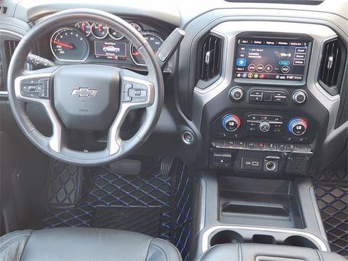 Used 2020 Chevrolet Silverado 1500 LT Trail Boss AWD/4WD image 27