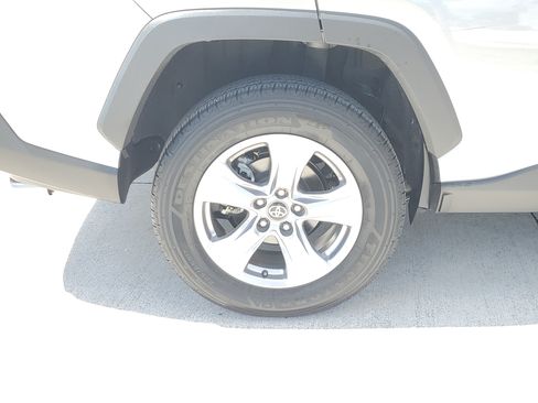Certified 2025 Toyota RAV4 XLE FWD image 7