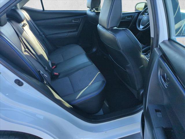 Used 2018 Toyota Corolla SE w/ Carpet Mat Package (TMS) FWD image 19