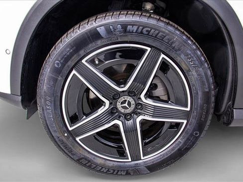 Certified 2026 Mercedes-Benz GLC 300 4MATIC image 9