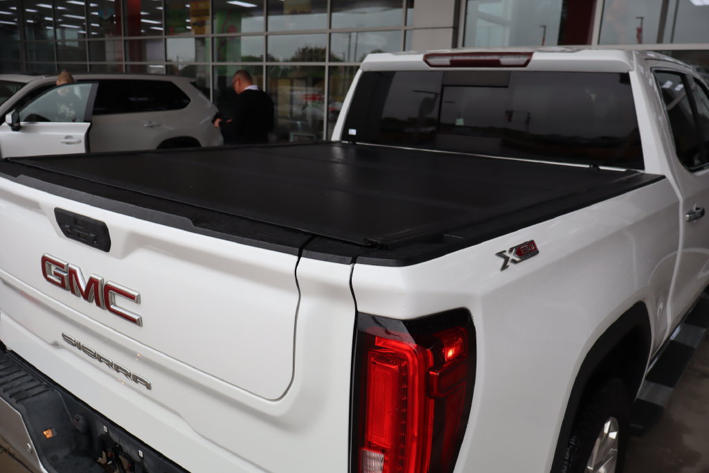 Used 2019 GMC Sierra 1500 SLT w/ SLT Premium Plus Package AWD/4WD image 10