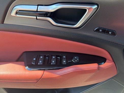 Used 2025 Kia Sportage SX Prestige AWD/4WD image 12