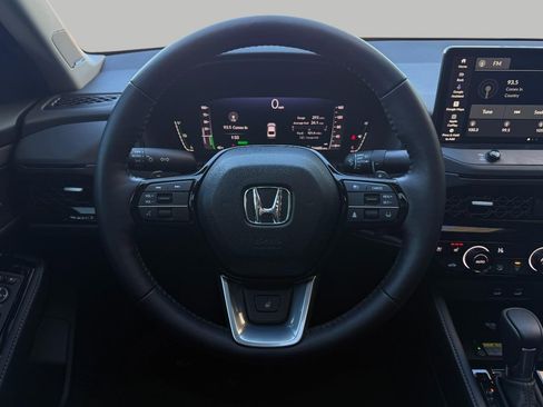 Used 2025 Honda Accord Touring image 27
