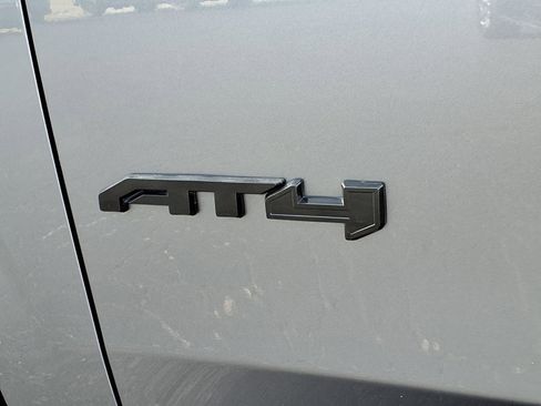 Used 2021 GMC Yukon AT4 AWD/4WD image 5